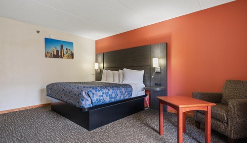 Premier 1 king bed Balcony