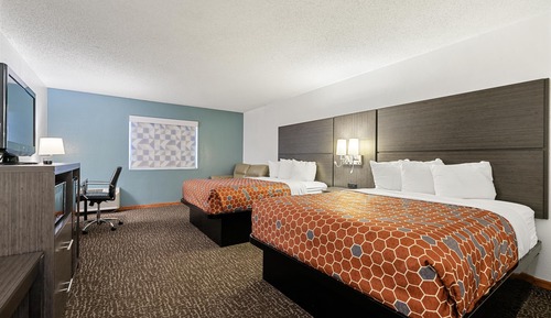 Executive Quadruple Room 2 queen bed