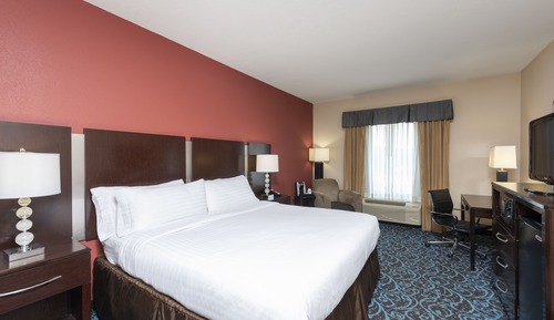 Standard Room, 1 King Bed