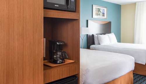 Executive Suite, 1 King Bed with Sofa bed, Non Smoking (Mobility/Hearing Access, Roll-In Shwr)