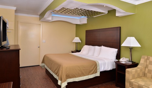 Room, 1 King Bed, Non Smoking