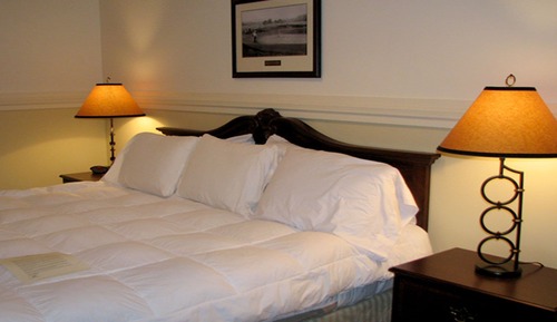 Standard Room, 1 King Bed