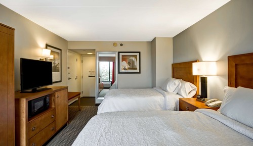 Room, 2 Double Beds, Accessible, Non Smoking (Hearing, Refrigerator & Microwave)