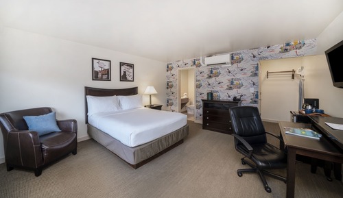 Classic Room, 1 Queen Bed