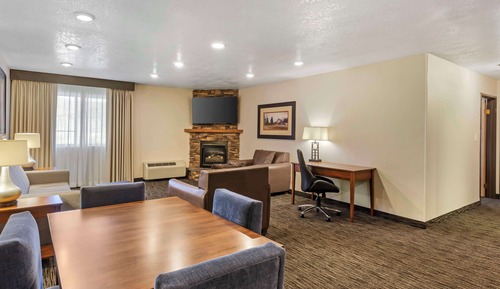 Family Suite, 2 Bedrooms, Kitchen (Full Kitchen)