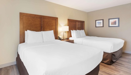 Standard Room, 2 Queen Beds, Non Smoking