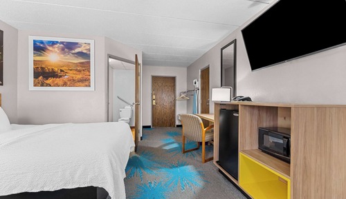 Room, 2 Queen Beds, Accessible, Non Smoking