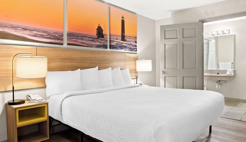 Room, 1 King Bed, Accessible