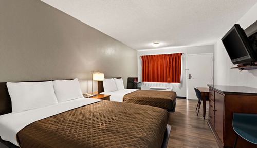 Standard Room, 2 Double Beds, Smoking