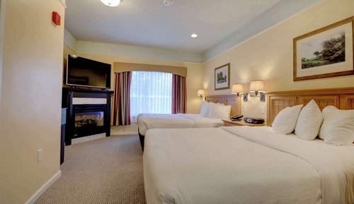 Spa Suite with 2 Queen Beds