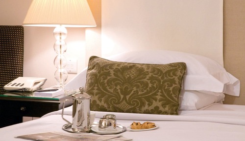 Deluxe Room, 1 King Bed