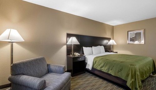 Standard Room, 1 King Bed, Non Smoking