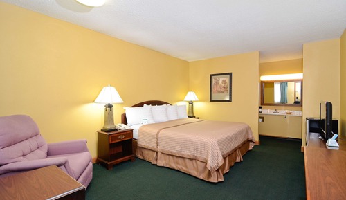 Room, 1 Queen Bed, Smoking