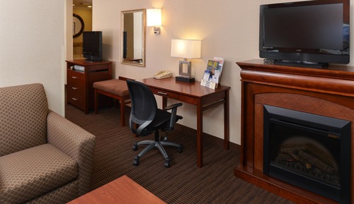 Suite, 1 King Bed, Non Smoking, Jetted Tub (Oversized Room)