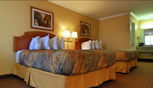 Room, 2 Queen Beds, Smoking