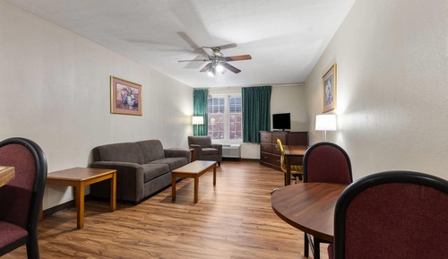 Suite, 1 King Bed, Non Smoking (Second Floor, One-Bedroom)
