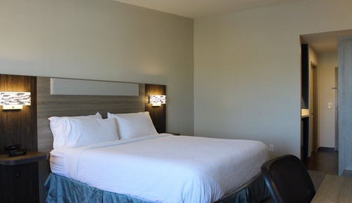 Standard Room, 1 King Bed