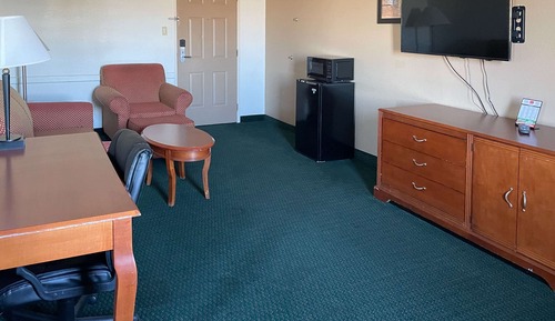 Suite, 1 King Bed, Accessible, Non Smoking