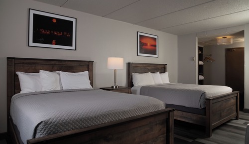 2 Queen Beds Lakeview - Balcony
