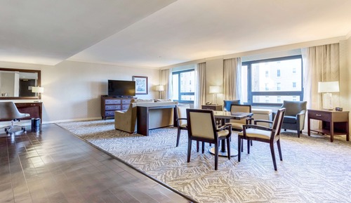 Suite, 1 King Bed (Dupont Suite)