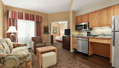 Suite, 1 King Bed, Accessible, Bathtub (Mobility & Hearing)