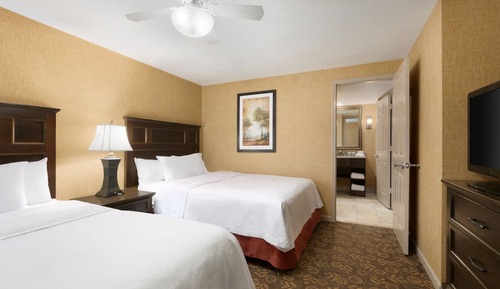 Suite, 2 Queen Beds, Accessible, Bathtub