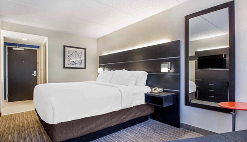 Standard Room, 1 King Bed