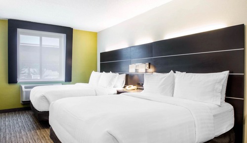 Standard Room, 2 Queen Beds, Accessible Bathtub (Mobility)