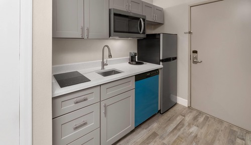 2 Queen Beds, Non Smoking, Kitchenette