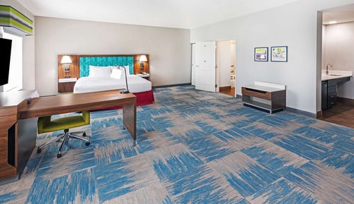 Suite, 1 King Bed, Accessible, Non Smoking