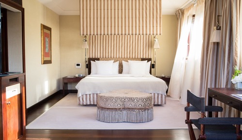 Suite, 1 King Bed (Reserve)
