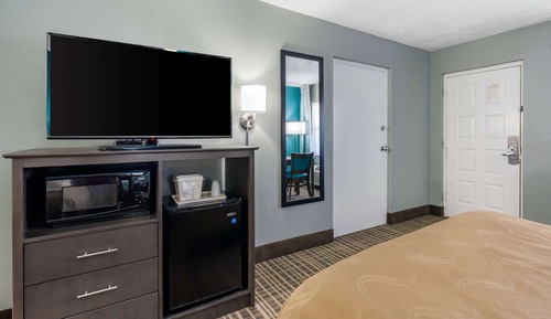 Standard Room, 2 Queen Beds, Non Smoking