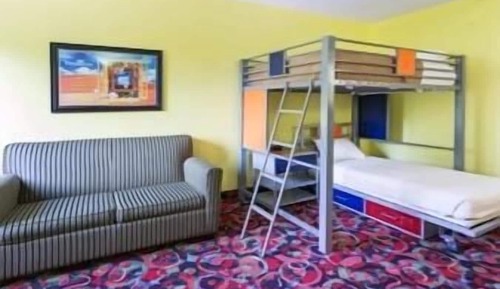 Suite, Multiple Beds, Non Smoking