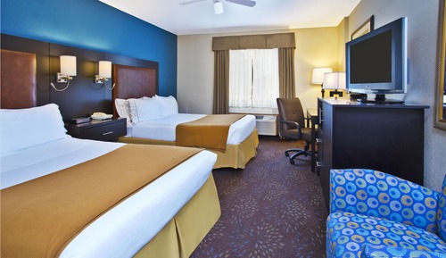 Standard Room, 2 Queen Beds, Balcony