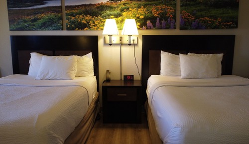 Standard Room, 2 Queen Beds, Smoking