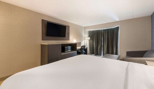 Executive Room, 1 King Bed with Sofa bed (with Sofabed)