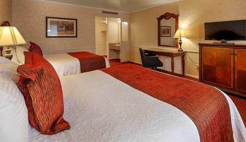 Standard Room, 2 Double Beds, Non Smoking, Refrigerator & Microwave