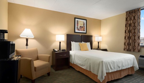 Studio Suite, 1 King Bed, Non Smoking