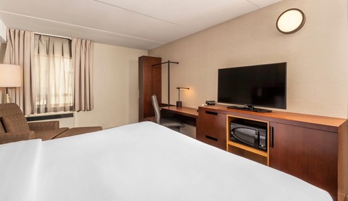 Room, 1 King Bed with Sofa bed, Non Smoking (Upper Floor)