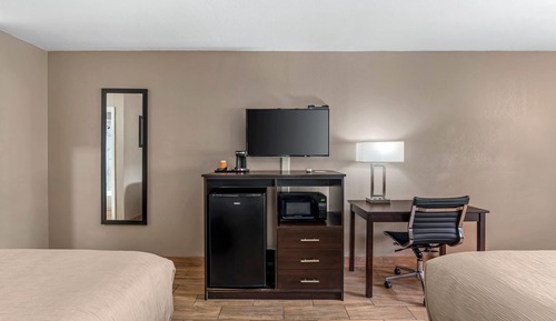 Room, 2 Queen Beds, Accessible, Non Smoking