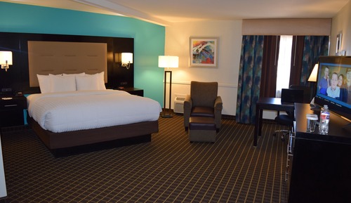 Suite, 1 King Bed, Non Smoking