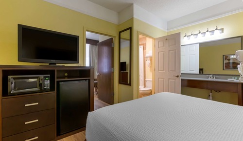 Suite, 1 Queen Bed, Non Smoking
