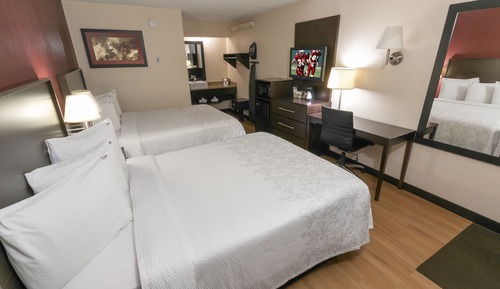 Deluxe Room, 2 Double Beds (Smoke Free)