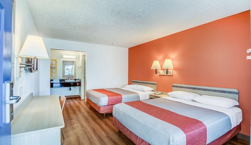 Deluxe Room, 2 Double Beds, Non Smoking, Refrigerator & Microwave