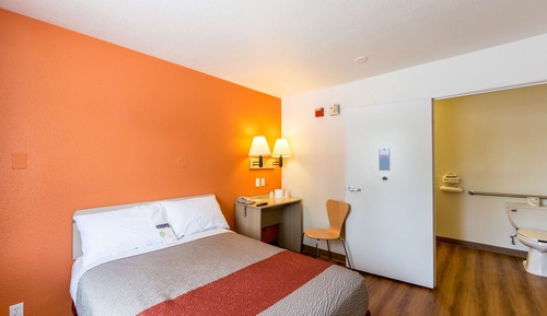 Standard Room, 1 Double Bed, Accessible, Non Smoking