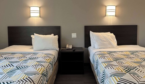 Deluxe Room, 2 Double Beds, Non Smoking, Refrigerator & Microwave