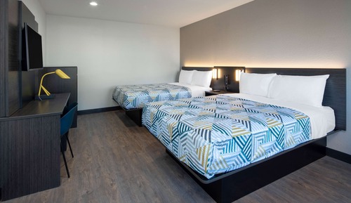 Deluxe Room, 2 Queen Beds, Accessible, Non Smoking