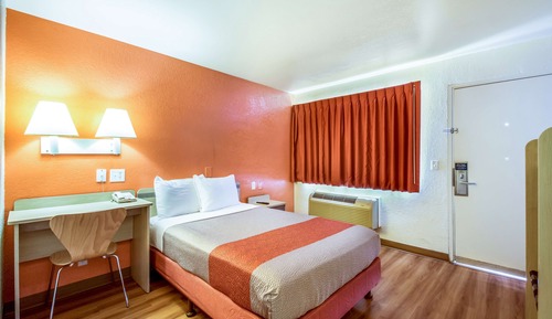Standard Room, 1 Double Bed, Accessible, Non Smoking