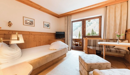 Single Room, Balcony, Mountain View (Kartnall)