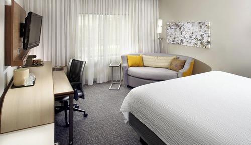 Room, 1 King Bed with Sofa bed, Non Smoking